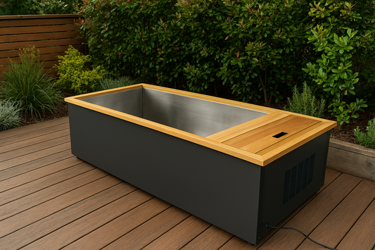 The Peak Plunge 1–2 person ice bath with integrated chiller and timber trim in an outdoor garden setting – Verdant Lounge